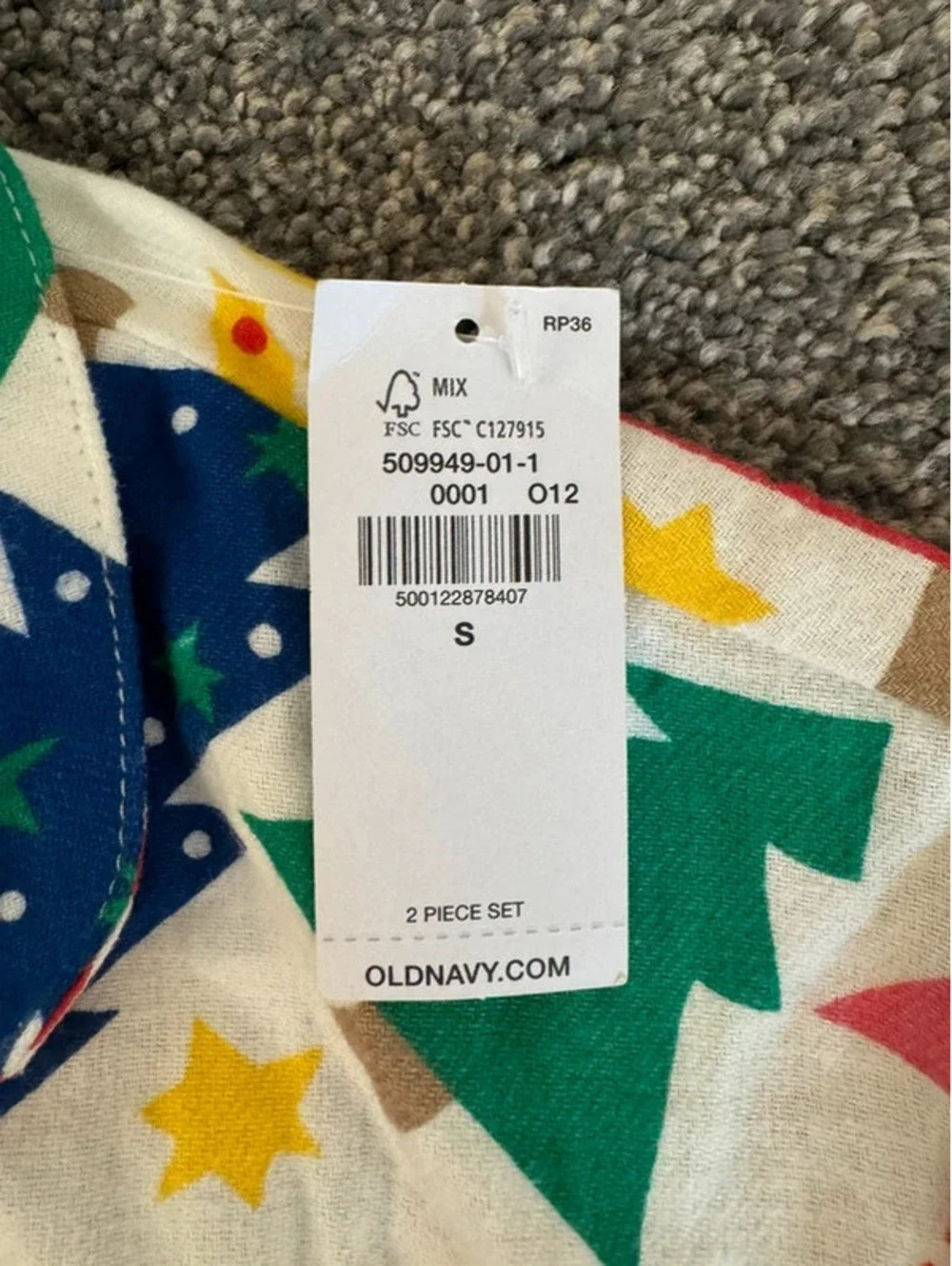 NWT! Women’s Old Navy two piece Christmas pajamas size small